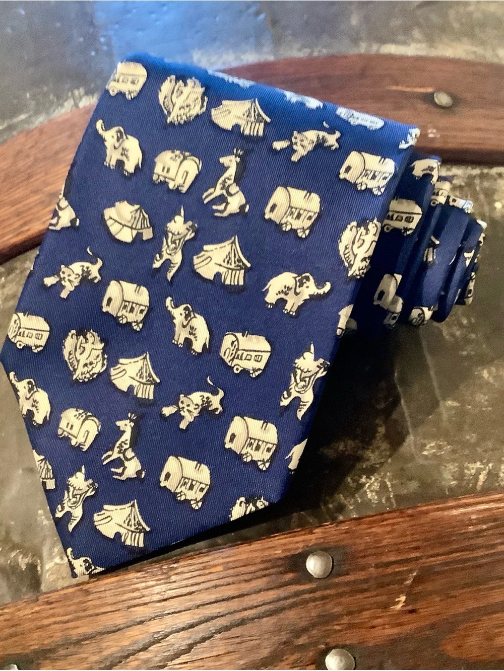 Salvatore Ferragamo 100% Silk Tie - Made In Italy - Luxury - Blue - EUC